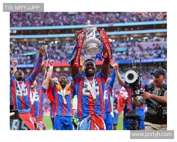 利物浦对阵豪门争锋 全力争夺英超冠军宝座 决战时刻一触即发